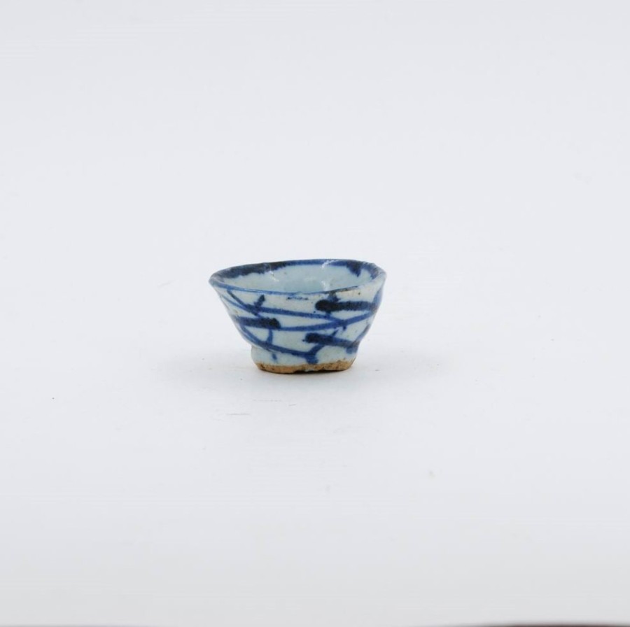 Teaware The Chinese Tea Shop | Early 20Th Century Miniature Blue And White Porcelain Tea Cup